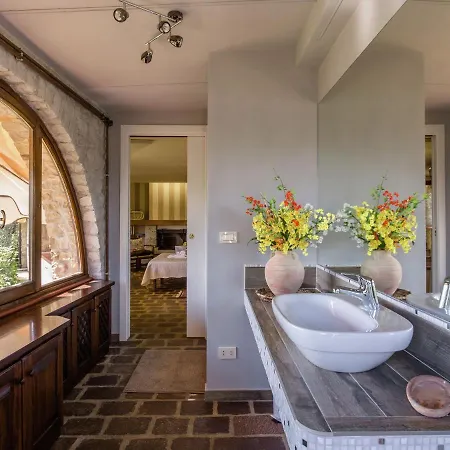 Belvilla By Oyo Stunning With Swimming Pool * Castiglion Fiorentino
